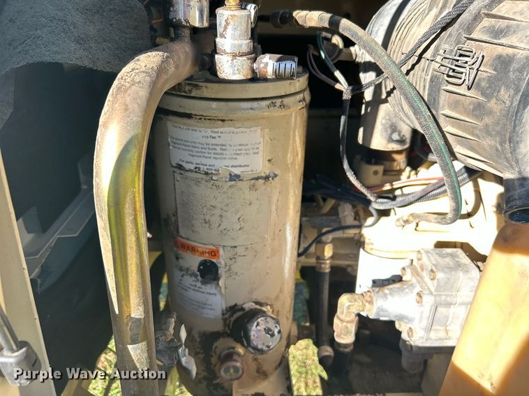 image for item DJ6358 1999 Ingersoll Rand P185WJD  air compressor