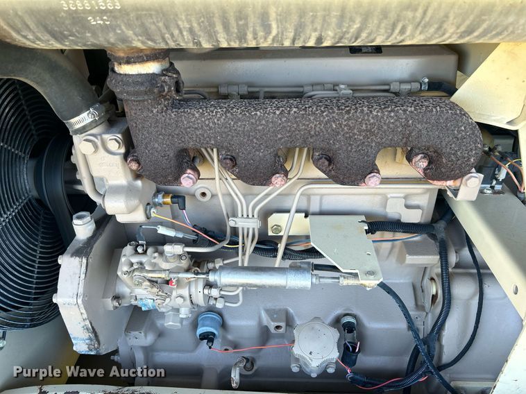 image for item DJ6358 1999 Ingersoll Rand P185WJD  air compressor