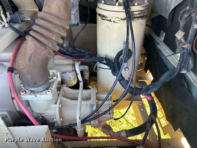 image for item DJ6358 1999 Ingersoll Rand P185WJD  air compressor