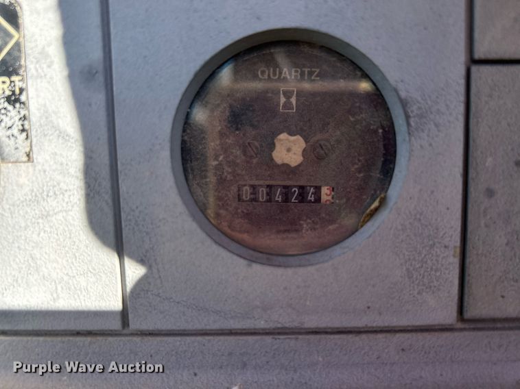 image for item DJ6358 1999 Ingersoll Rand P185WJD  air compressor