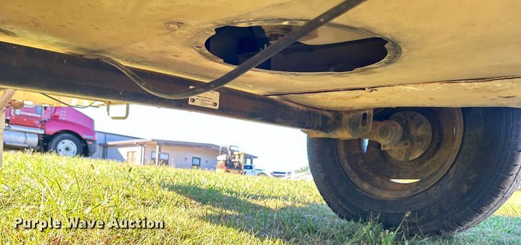 image for item DJ6358 1999 Ingersoll Rand P185WJD  air compressor