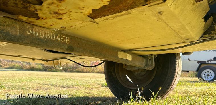 image for item DJ6358 1999 Ingersoll Rand P185WJD  air compressor