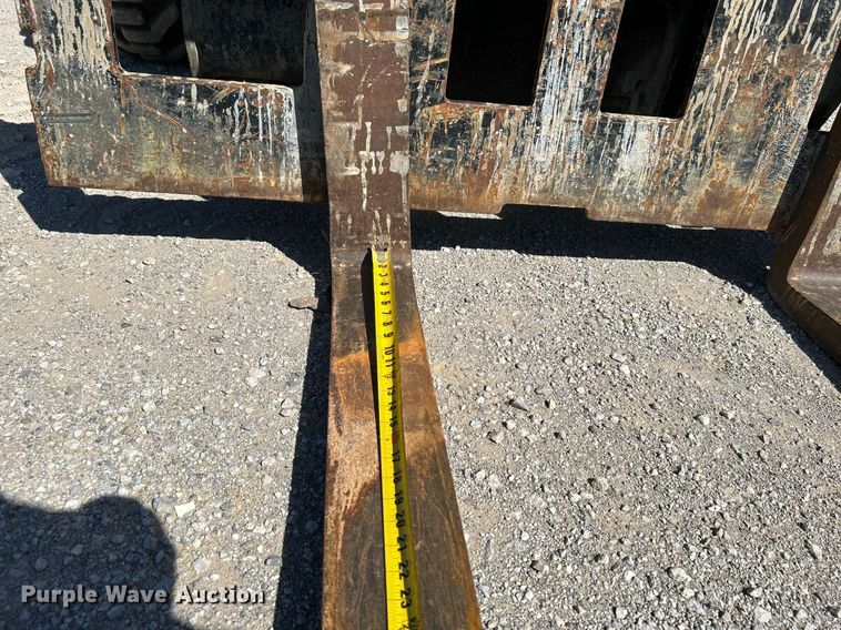 image for item DJ6369 2015 Caterpillar 420F2 IT  backhoe