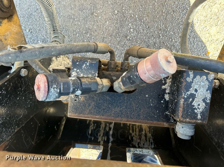 image for item DJ6369 2015 Caterpillar 420F2 IT  backhoe