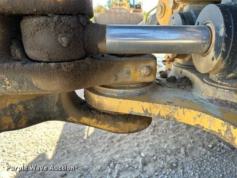 image for item DJ6369 2015 Caterpillar 420F2 IT  backhoe