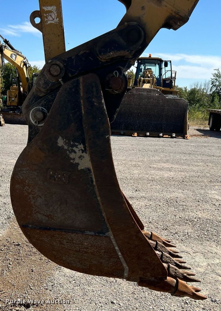 image for item DJ6369 2015 Caterpillar 420F2 IT  backhoe