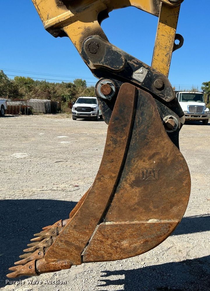 image for item DJ6369 2015 Caterpillar 420F2 IT  backhoe