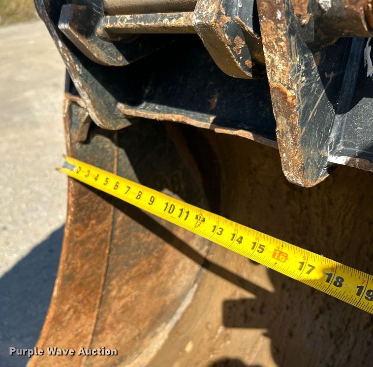 image for item DJ6369 2015 Caterpillar 420F2 IT  backhoe