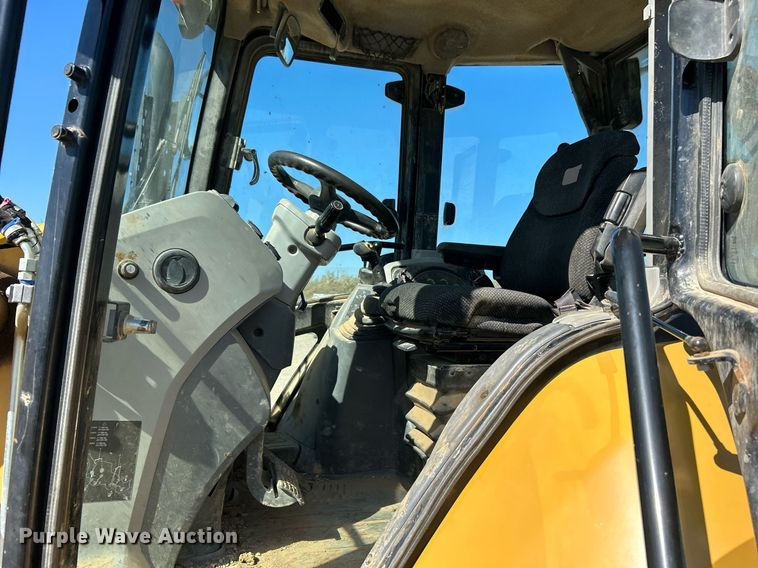 image for item DJ6369 2015 Caterpillar 420F2 IT  backhoe