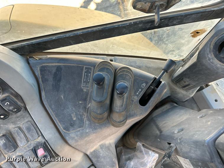 image for item DJ6369 2015 Caterpillar 420F2 IT  backhoe