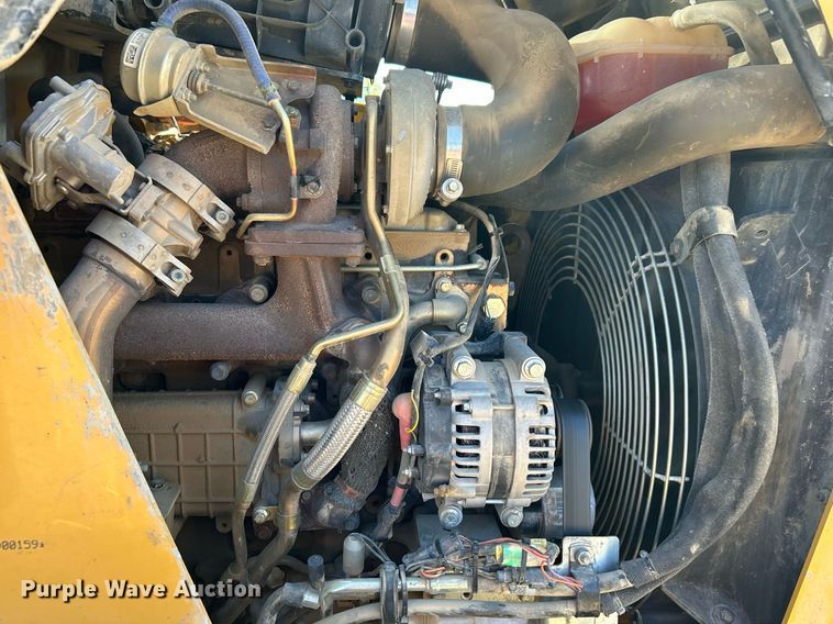 image for item DJ6369 2015 Caterpillar 420F2 IT  backhoe