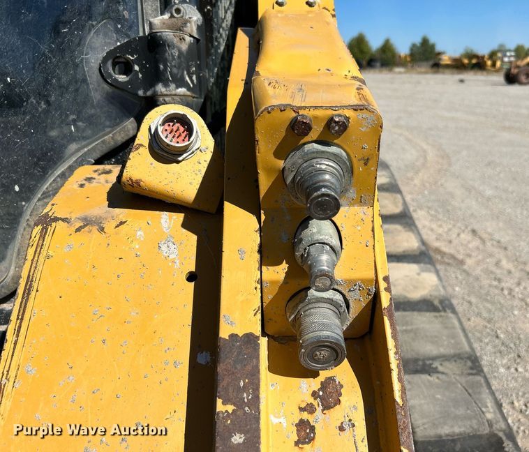 image for item DJ6370 2015 Caterpillar 289D  tracked skid steer loader