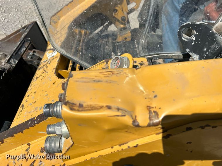 image for item DJ6370 2015 Caterpillar 289D  tracked skid steer loader