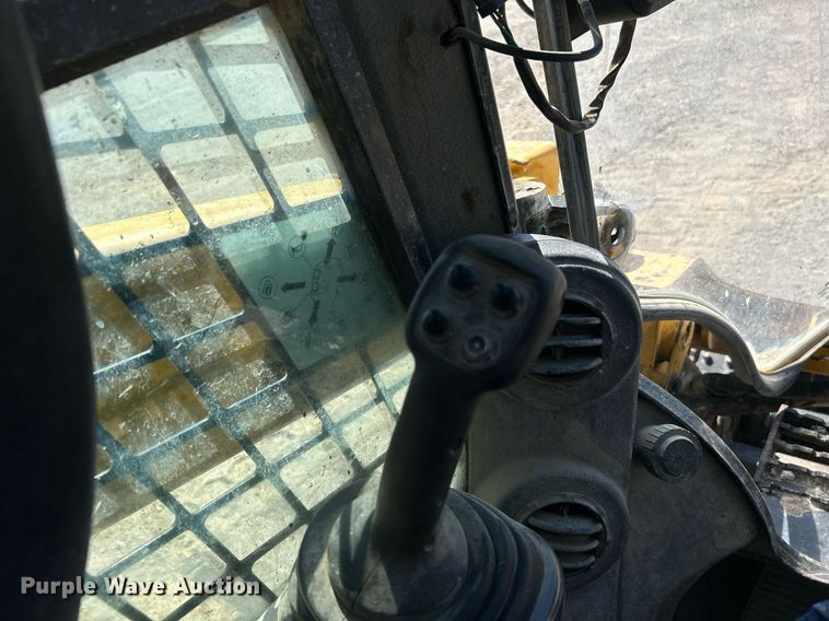 image for item DJ6370 2015 Caterpillar 289D  tracked skid steer loader