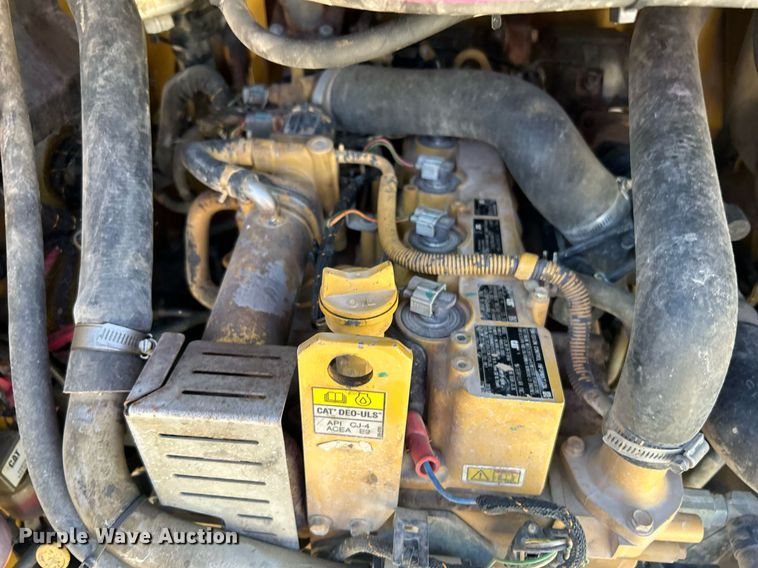 image for item DJ6370 2015 Caterpillar 289D  tracked skid steer loader