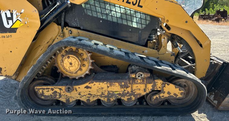 image for item DJ6370 2015 Caterpillar 289D  tracked skid steer loader