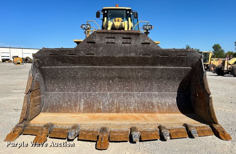 image for item DJ6372 2013 Caterpillar 988H  wheel loader