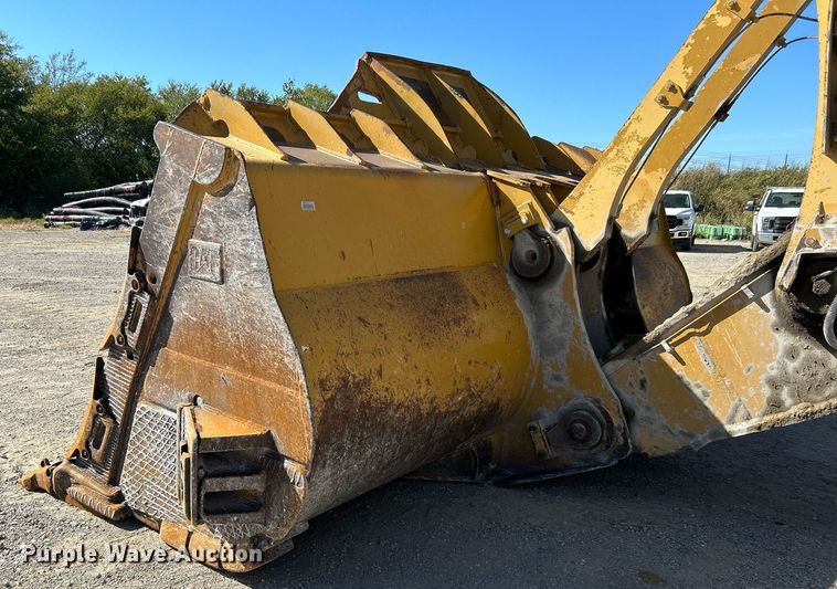 image for item DJ6372 2013 Caterpillar 988H  wheel loader
