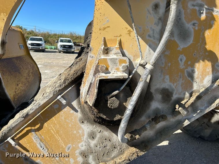 image for item DJ6372 2013 Caterpillar 988H  wheel loader