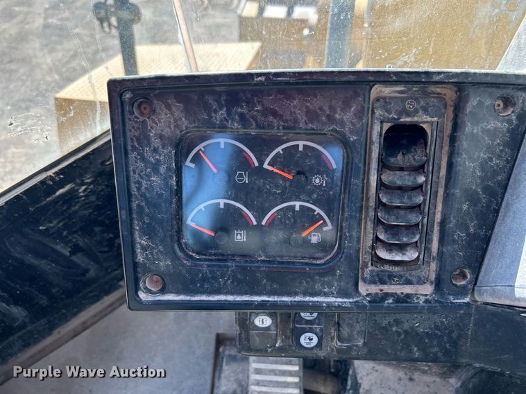 image for item DJ6372 2013 Caterpillar 988H  wheel loader