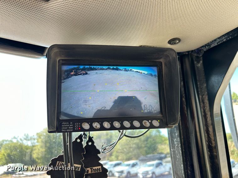 image for item DJ6372 2013 Caterpillar 988H  wheel loader