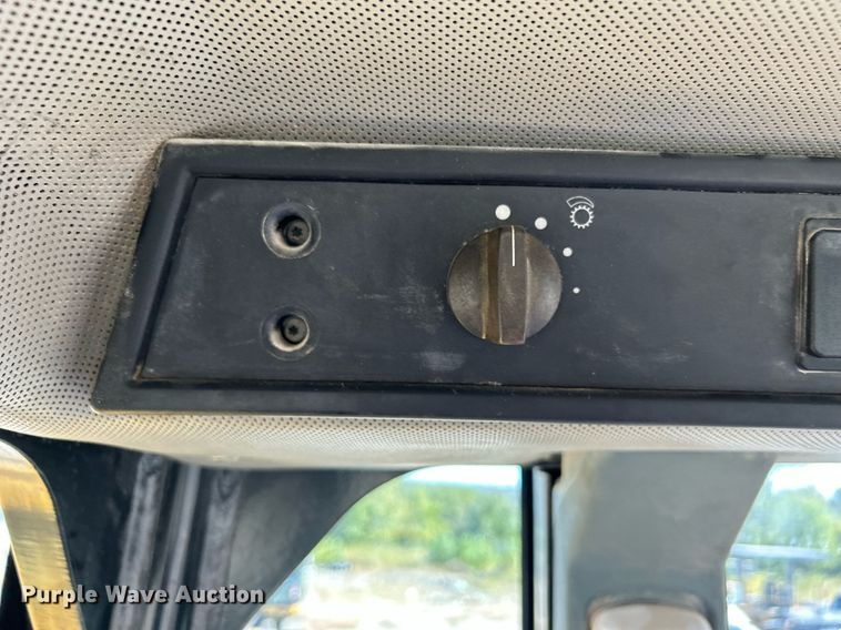 image for item DJ6372 2013 Caterpillar 988H  wheel loader