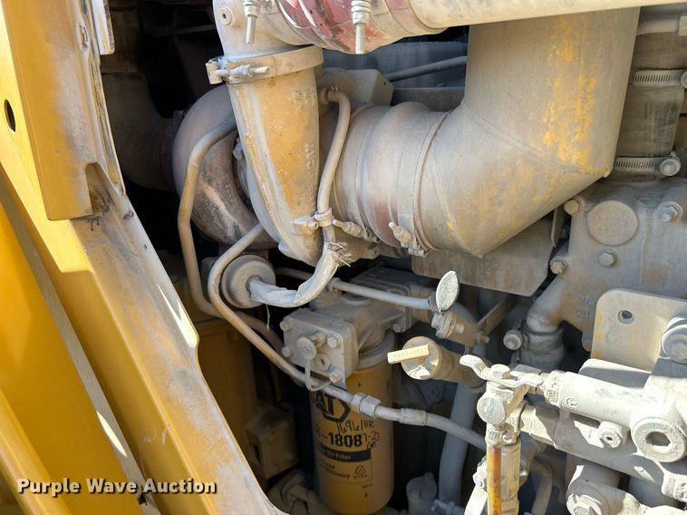 image for item DJ6372 2013 Caterpillar 988H  wheel loader