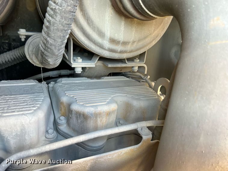 image for item DJ6372 2013 Caterpillar 988H  wheel loader