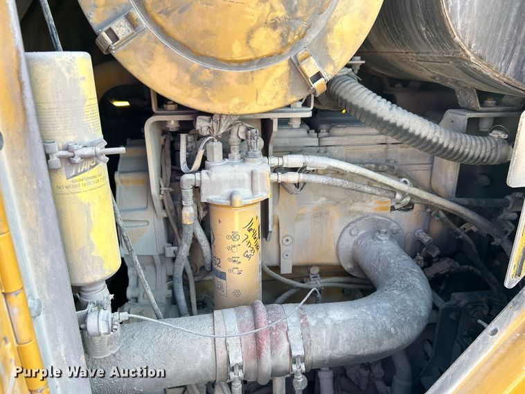 image for item DJ6372 2013 Caterpillar 988H  wheel loader