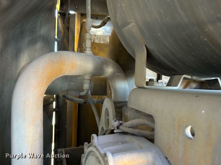 image for item DJ6372 2013 Caterpillar 988H  wheel loader