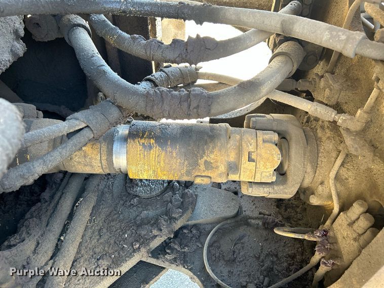 image for item DJ6372 2013 Caterpillar 988H  wheel loader