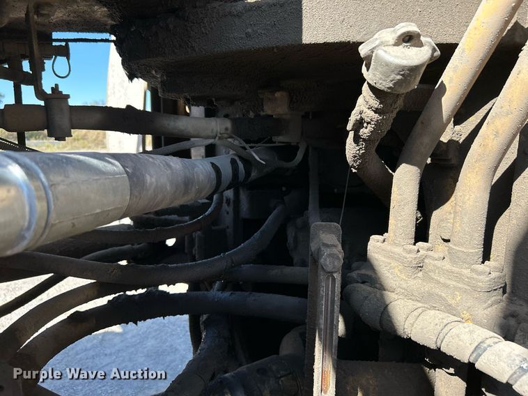 image for item DJ6372 2013 Caterpillar 988H  wheel loader