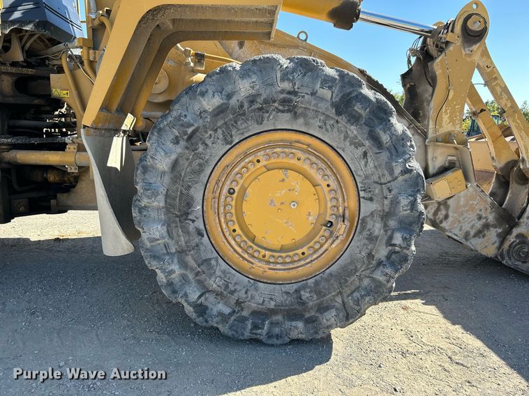 image for item DJ6372 2013 Caterpillar 988H  wheel loader