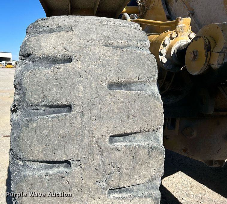image for item DJ6372 2013 Caterpillar 988H  wheel loader