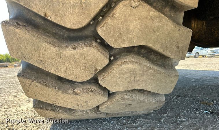 image for item DJ6372 2013 Caterpillar 988H  wheel loader