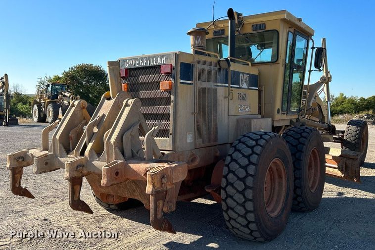 image for item DJ6373 1996 Caterpillar 160H  motor grader