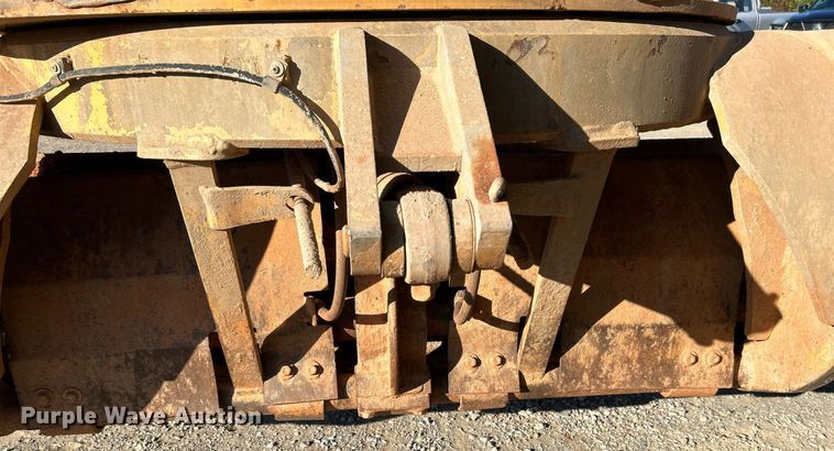 image for item DJ6373 1996 Caterpillar 160H  motor grader