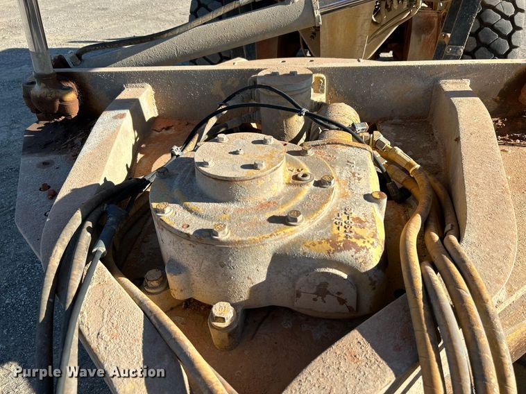 image for item DJ6373 1996 Caterpillar 160H  motor grader