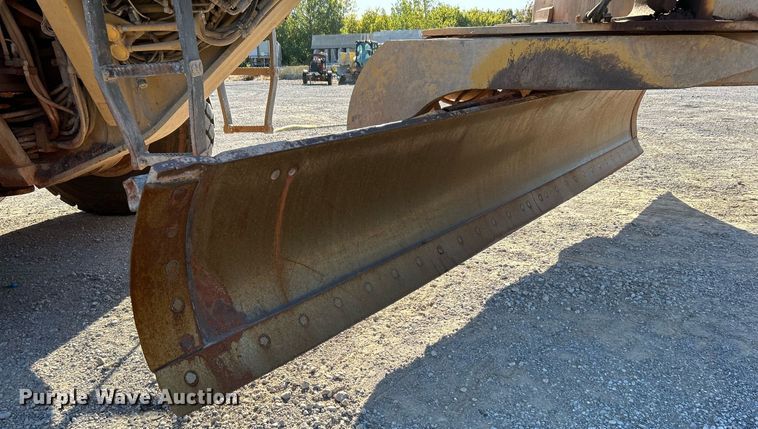 image for item DJ6373 1996 Caterpillar 160H  motor grader