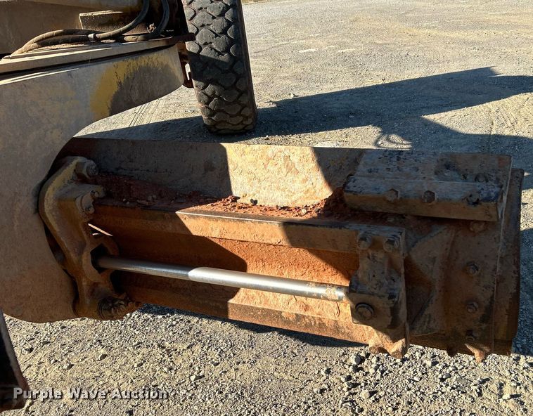 image for item DJ6373 1996 Caterpillar 160H  motor grader