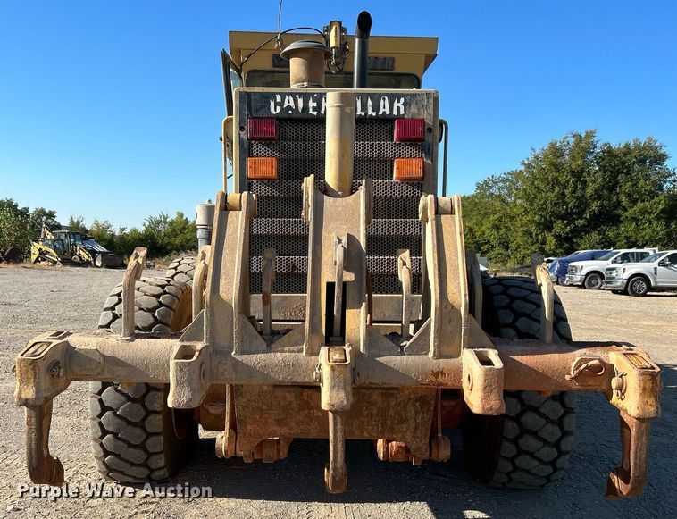 image for item DJ6373 1996 Caterpillar 160H  motor grader