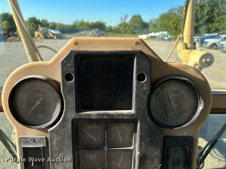 image for item DJ6373 1996 Caterpillar 160H  motor grader