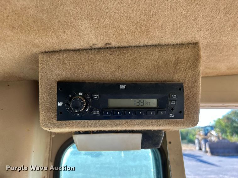 image for item DJ6373 1996 Caterpillar 160H  motor grader