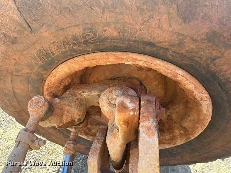 image for item DJ6373 1996 Caterpillar 160H  motor grader