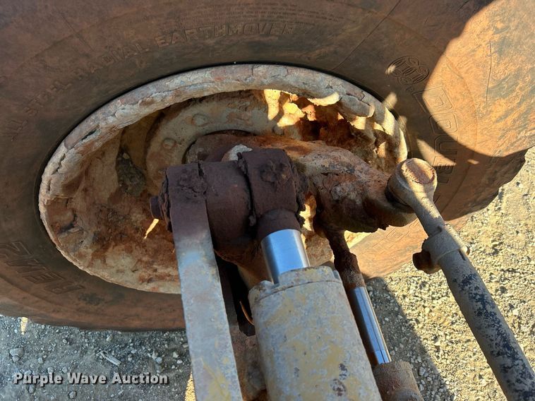 image for item DJ6373 1996 Caterpillar 160H  motor grader