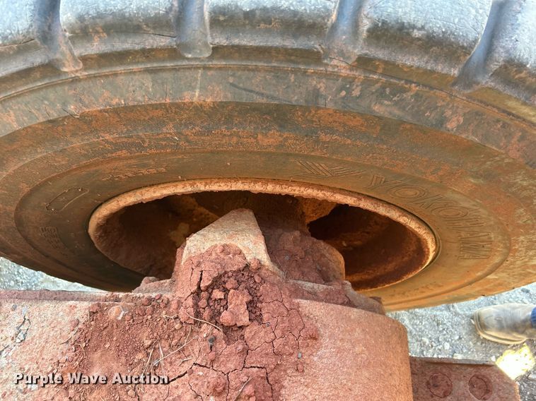 image for item DJ6373 1996 Caterpillar 160H  motor grader