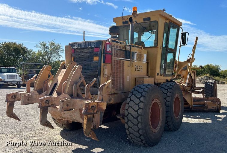 image for item DJ6374 2000 Caterpillar 160H  motor grader