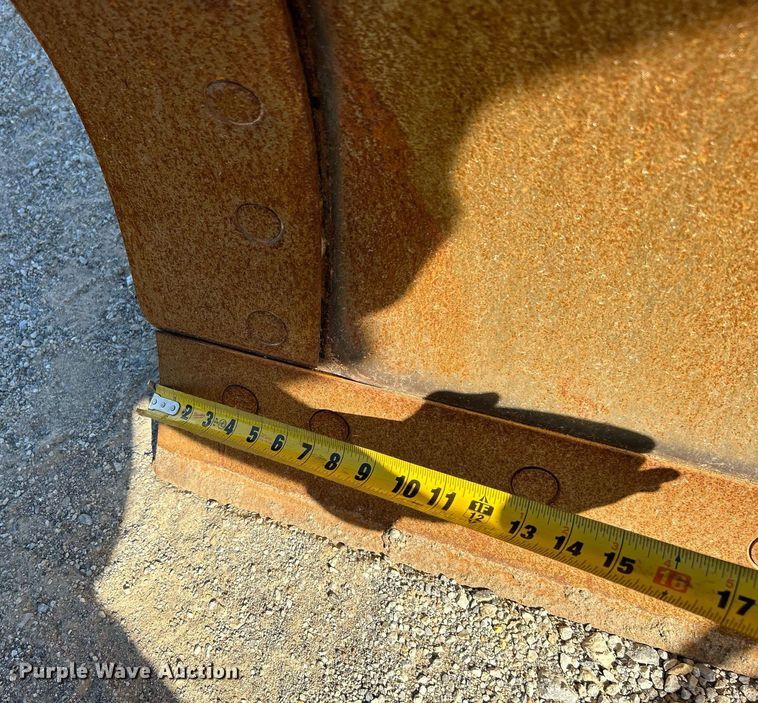 image for item DJ6374 2000 Caterpillar 160H  motor grader