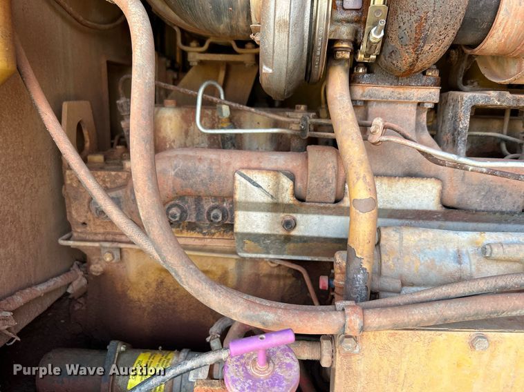 image for item DJ6374 2000 Caterpillar 160H  motor grader