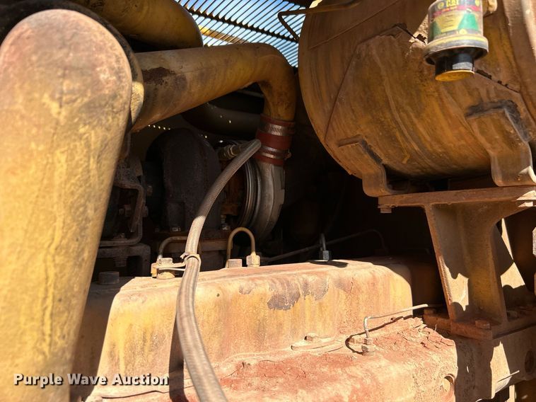 image for item DJ6374 2000 Caterpillar 160H  motor grader